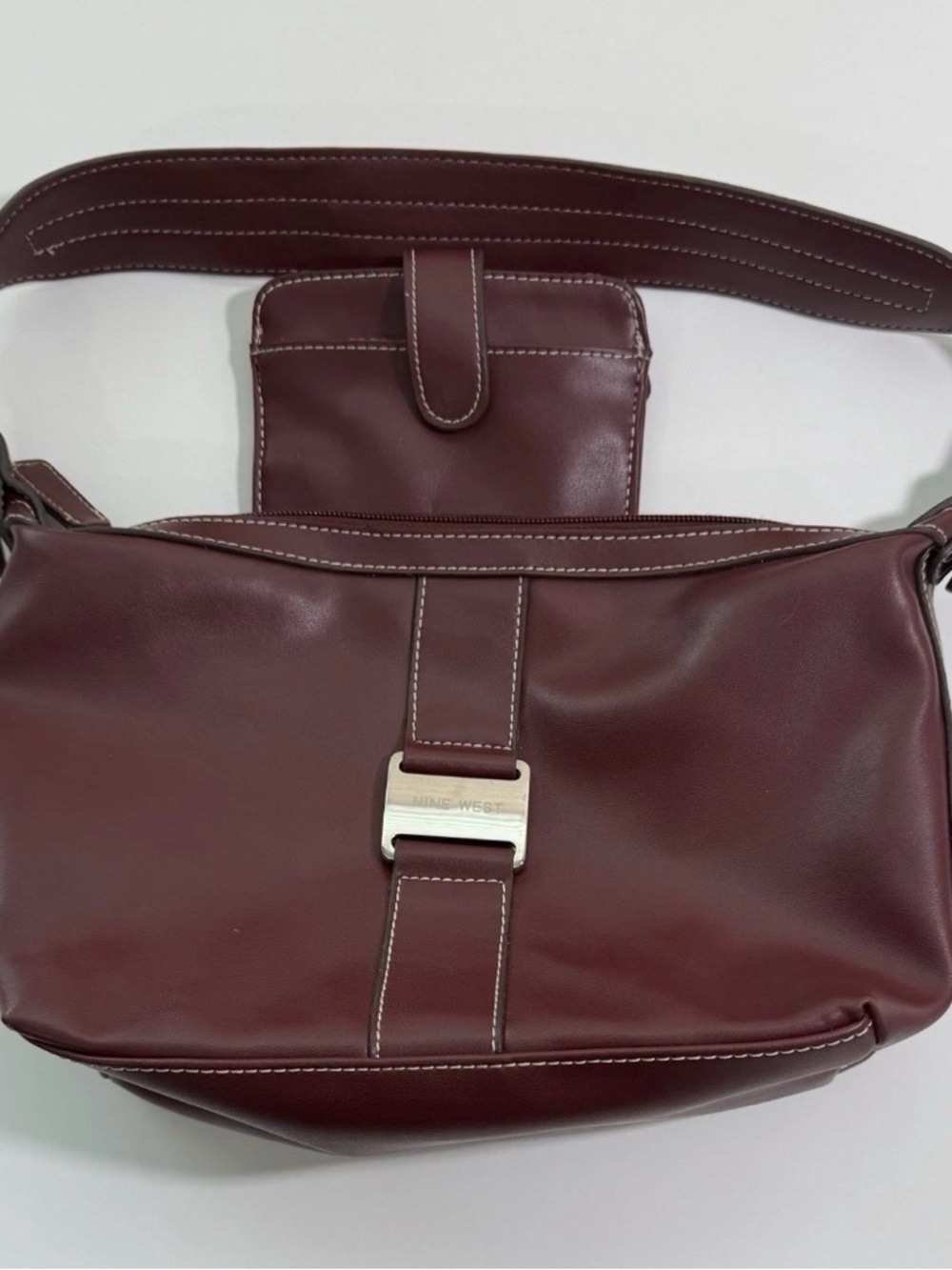 VTG Y2K Nine West Soho/Baguette Bag & coin/card holder 12”W x 8.0”H x 4.25”D